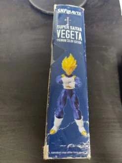 Dragons Trading S.H. Figuarts: Dragon Ball Z - Super Saiyan Vegeta (DAMAGED) Bandai & Banpresto